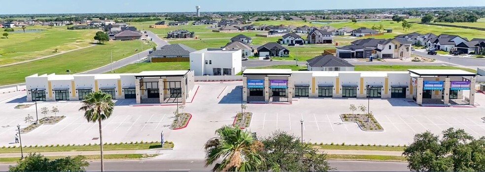 2708 Los Lagos Drive dr, Edinburg, TX à louer - Photo du bâtiment - Image 1 de 8