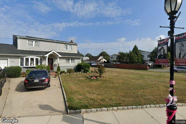 925 Deer Park Ave, North Babylon, NY for lease Primary Photo- Image 1 of 2