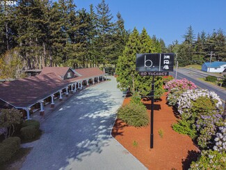 Plus de détails pour 1175 2nd St SE, Bandon, OR - Services hôteliers à vendre