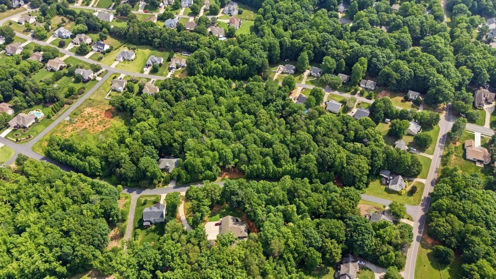 Taurus Drive, Denver, NC for sale - Building Photo - Image 2 of 9