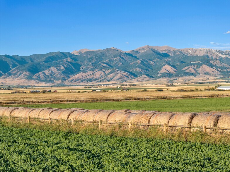 TBD Spain Bridge Road Rd, Belgrade, MT à vendre - Photo du bâtiment - Image 3 de 23