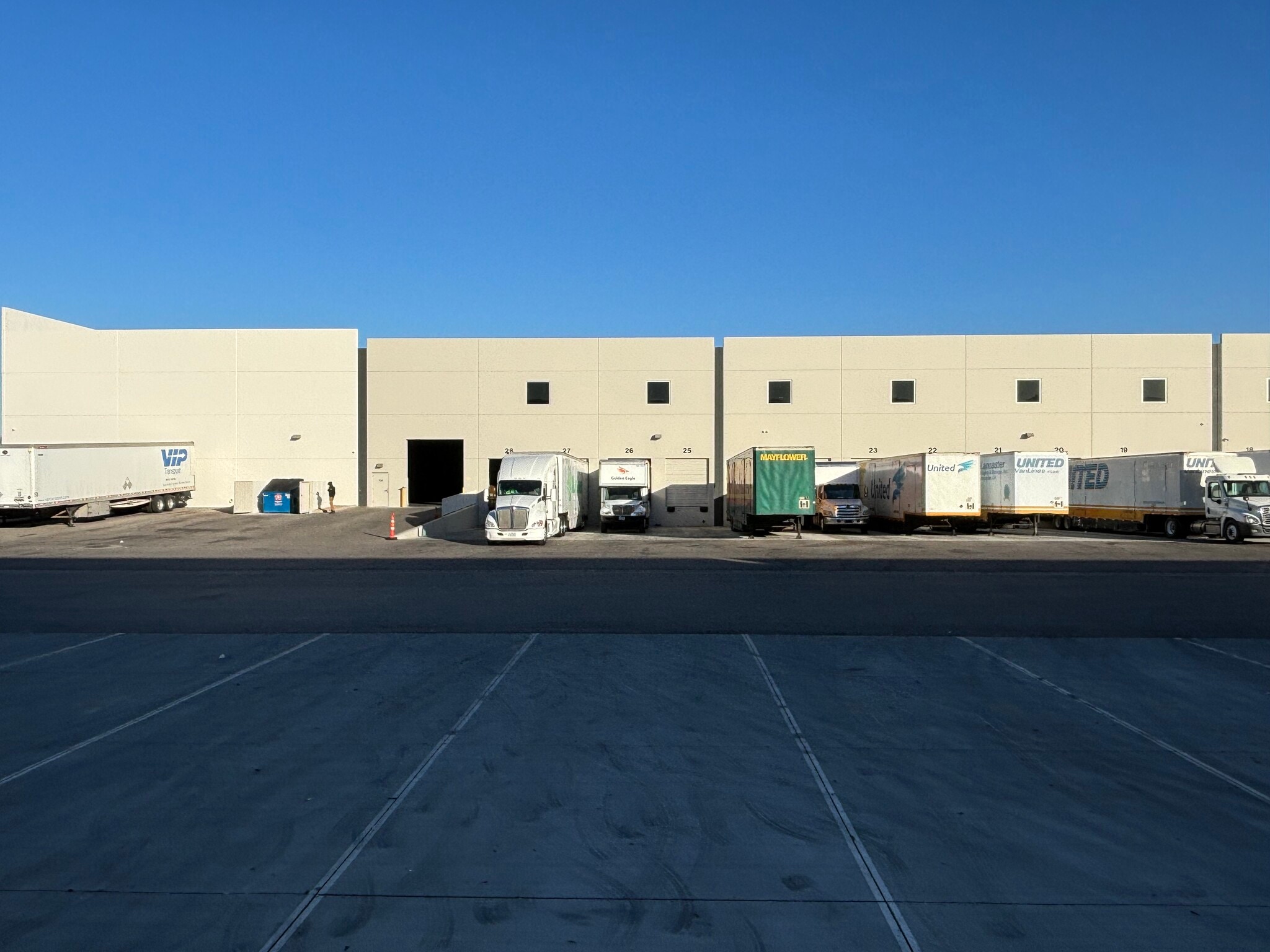 6425 S Jones Blvd, Las Vegas, NV for lease Building Photo- Image 1 of 9