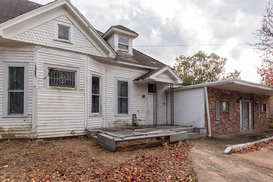 904 2nd Ave N, Columbus, MS à vendre - Photo principale - Image 1 de 1