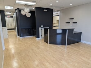 258 Corporate Dr, Madison, WI for lease Interior Photo- Image 1 of 26