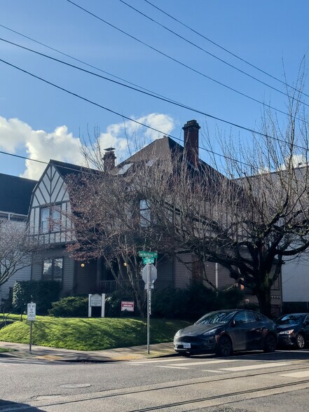 1133 NW 21st Ave, Portland, OR à vendre - Photo du bâtiment - Image 3 de 9