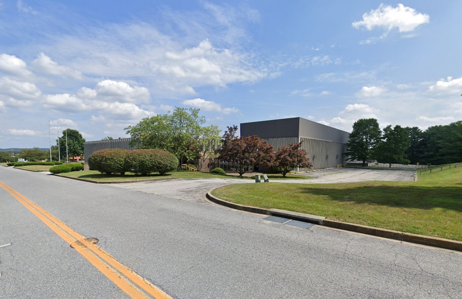 151 Airport Dr, Westminster, MD for lease - Building Photo - Image 3 of 7