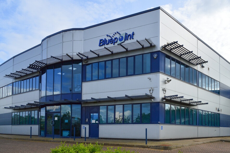 Davy Av, Milton Keynes for lease - Building Photo - Image 1 of 7