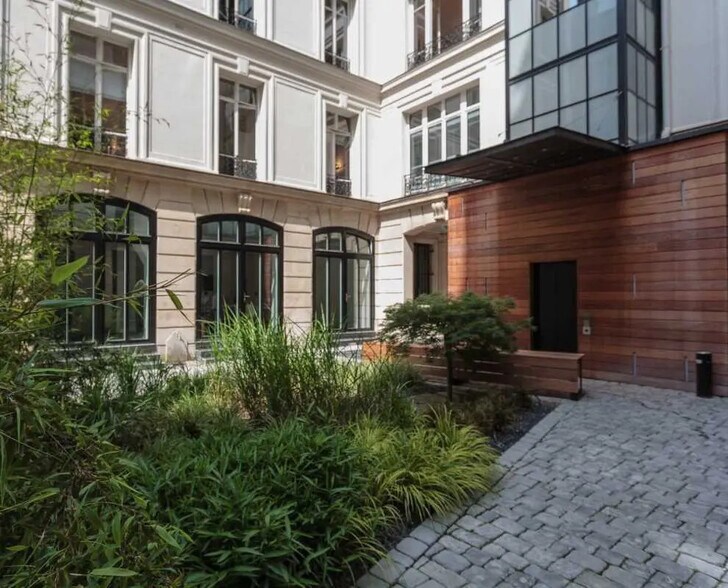 13 Rue Du Docteur Lancereaux, Paris à louer - Photo du bâtiment - Image 1 de 5