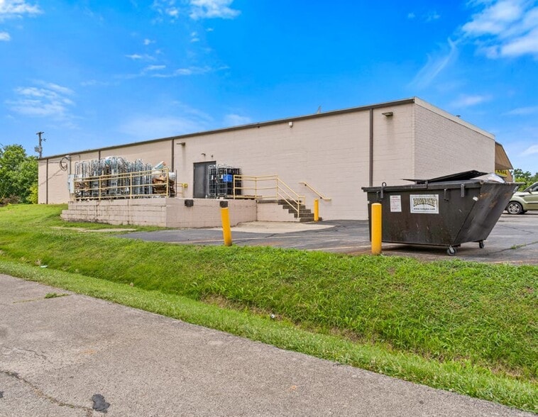 403 Jack Roush Way, Manchester, OH à vendre - Photo du bâtiment - Image 3 de 8