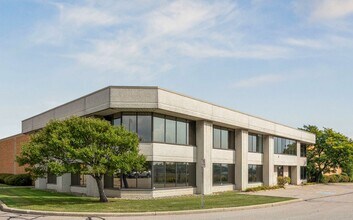 5610 Timberlea Blvd, Mississauga, ON for lease Building Photo- Image 1 of 3