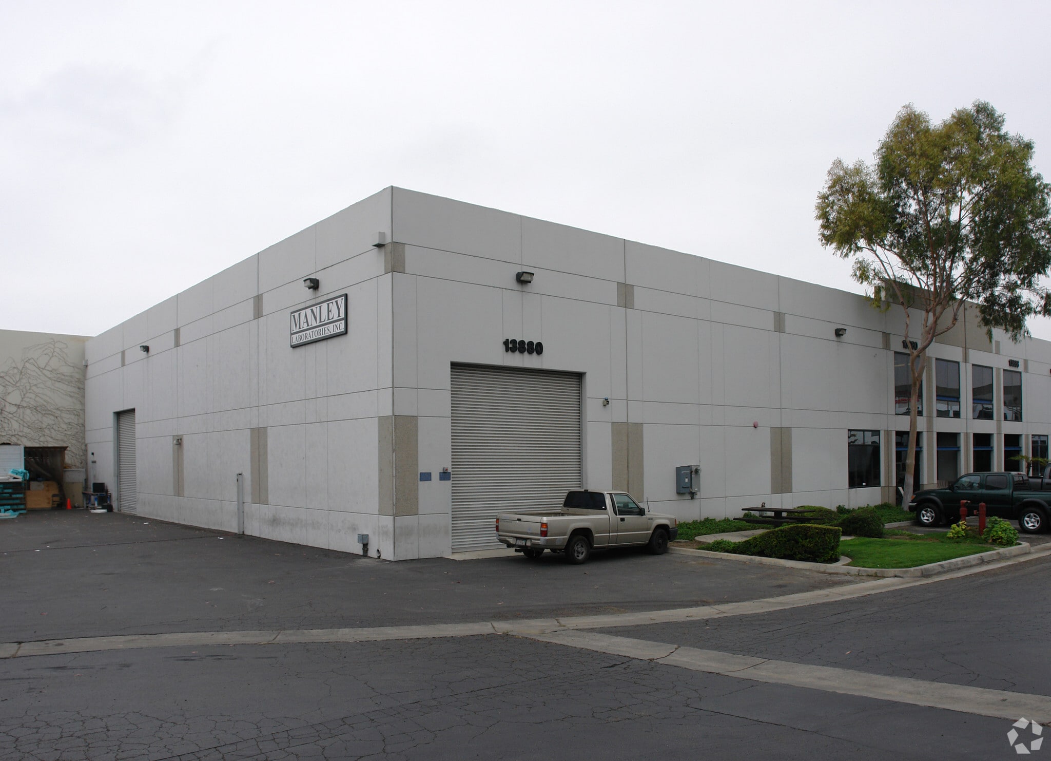 13880 Magnolia Ave, Chino, CA for lease Primary Photo- Image 1 of 5