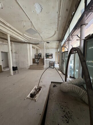 Plus de détails pour Commerce de détail à louer