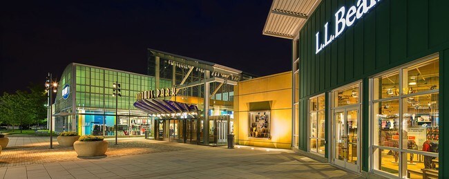 More details for 700 Paramus Park, Paramus, NJ - Retail for Lease