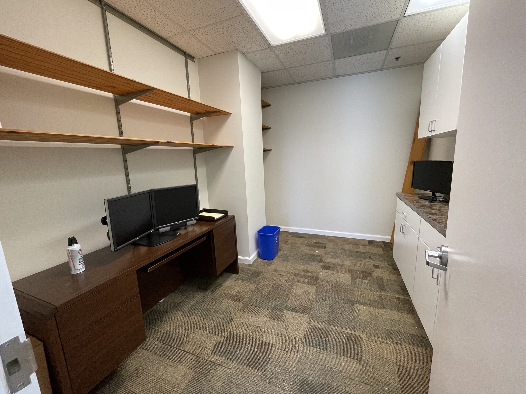 1110 Bonifant St, Silver Spring, MD for lease Interior Photo- Image 1 of 7