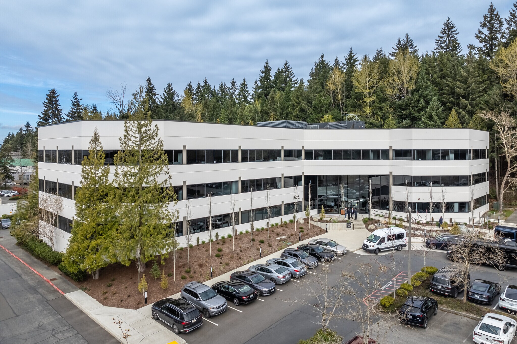 3245 146th Pl SE, Bellevue, WA à louer Photo principale- Image 1 de 5