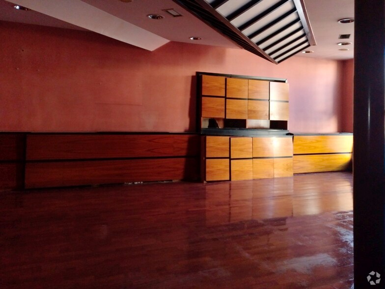 Commerce de détail dans Cantalejo, Segovia à vendre - Photo du bâtiment - Image 3 de 8