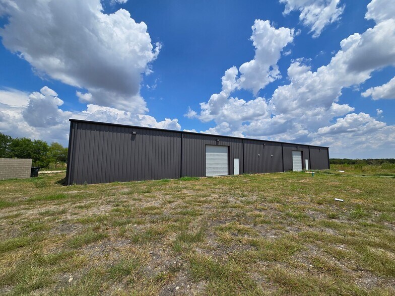 1850 Goforth Rd, Kyle, TX à vendre - Photo principale - Image 2 de 13