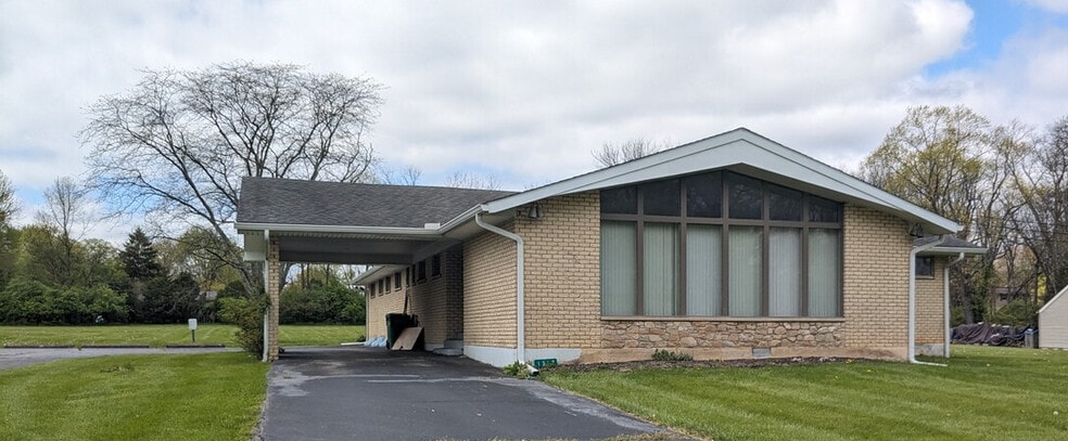 1337 Hanes Rd, Dayton, OH for sale - Building Photo - Image 2 of 9