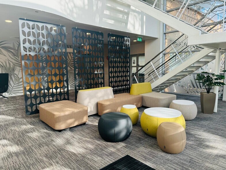 1 Finch Way, Bellshill à louer - Photo intérieure - Image 2 de 10