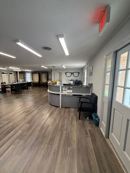 321 Bacon St, Edgefield, SC for sale - Lobby - Image 2 of 8