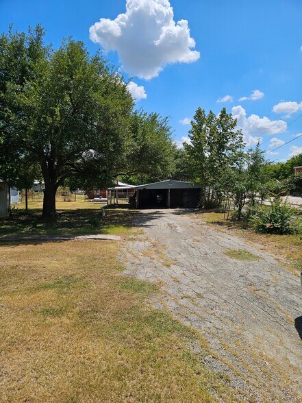 1080 W Goforth Rd, Buda, TX à vendre - Photo du bâtiment - Image 3 de 5