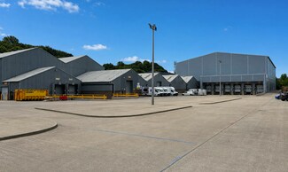 Plus de détails pour Woolley Bridge Rd, Glossop - Industriel à louer