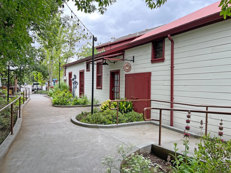 14301 Arnold Dr, Glen Ellen, CA for lease - Building Photo - Image 3 of 11