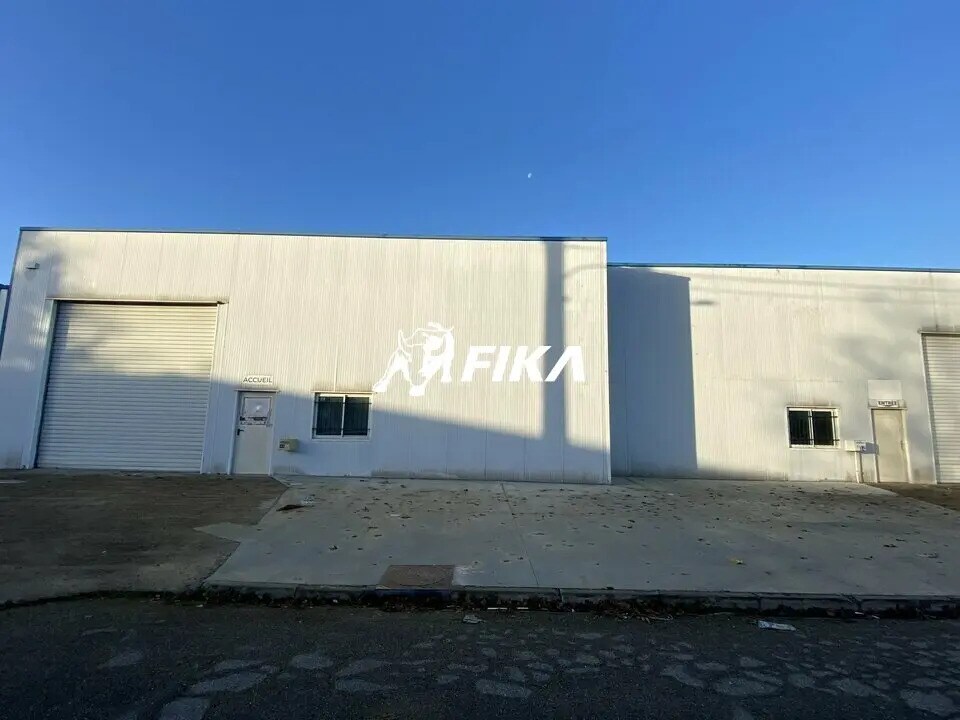 14 Rue Des Battants, Saint-Alban for lease Building Photo- Image 1 of 8