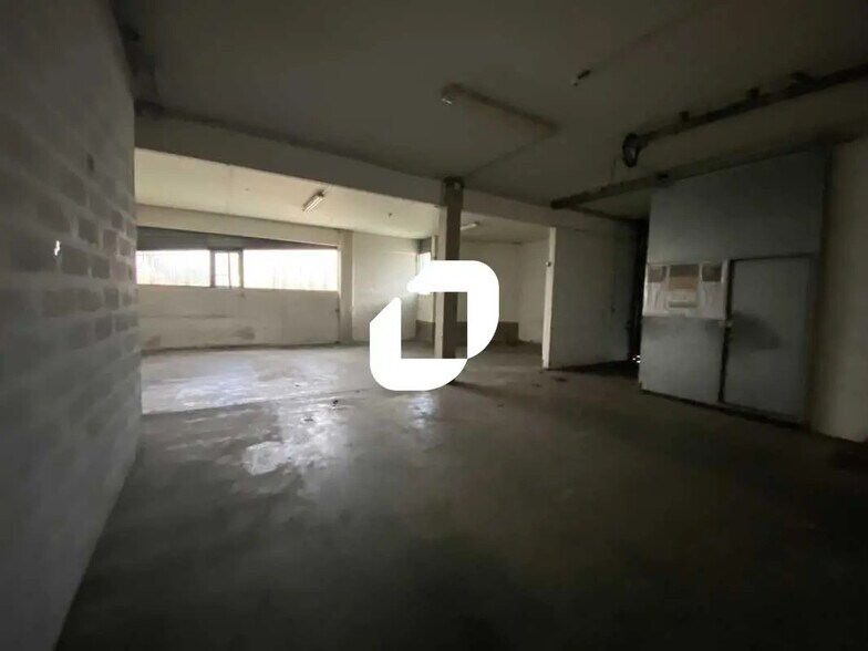 Office in Carbon-Blanc for lease - Building Photo - Image 2 of 13