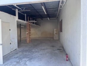 900-920 NE Industrial Blvd, Jensen Beach, FL for lease Interior Photo- Image 2 of 4