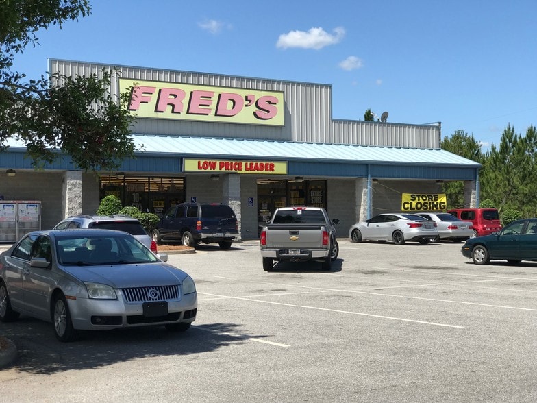 767 Veterans Pkwy, Hinesville, GA à louer - Photo du bâtiment - Image 2 de 8