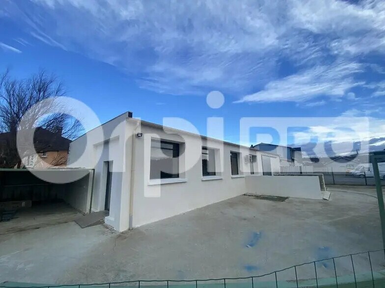 Flex in Reyrieux for lease - Building Photo - Image 3 of 9