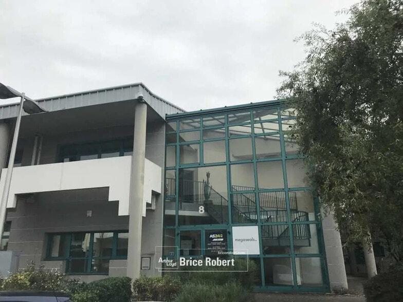 Flex dans Bron à louer - Photo du bâtiment - Image 2 de 8