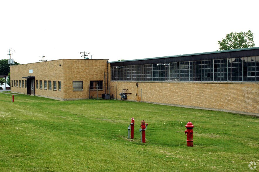 368-392 Highland Ave Ext, Middletown, NY à louer - Photo du bâtiment - Image 3 de 16