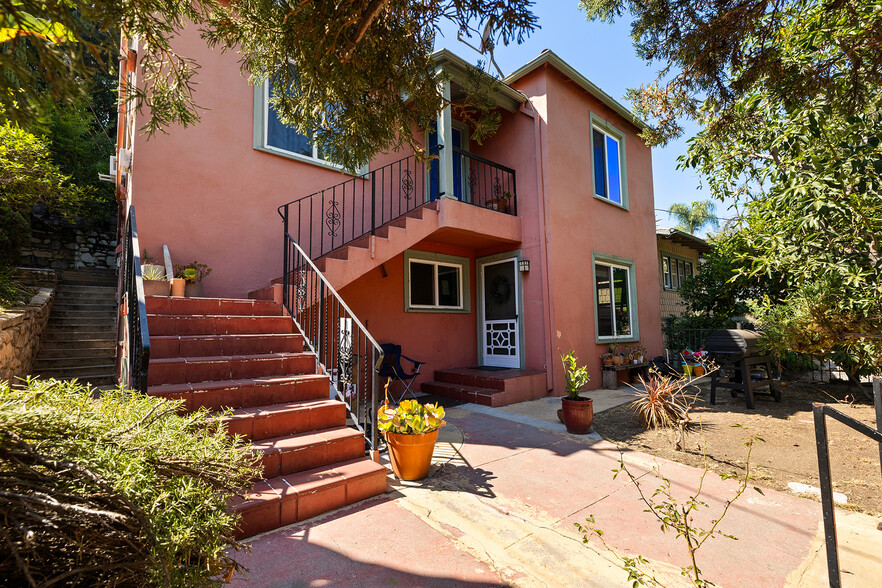 6214 Bertha St, Los Angeles, CA à vendre - Photo principale - Image 1 de 17