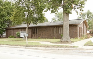 Plus de détails pour 608 N Wayne Rd, Westland, MI - Bureau à vendre