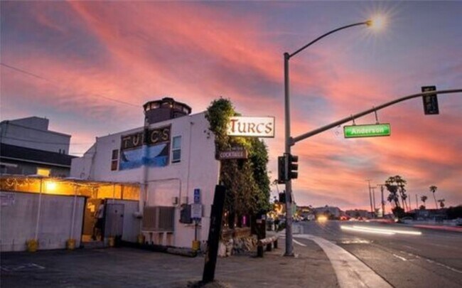 More details for 16321 Pacific Coast Hwy, Sunset Beach, CA - Retail for Sale