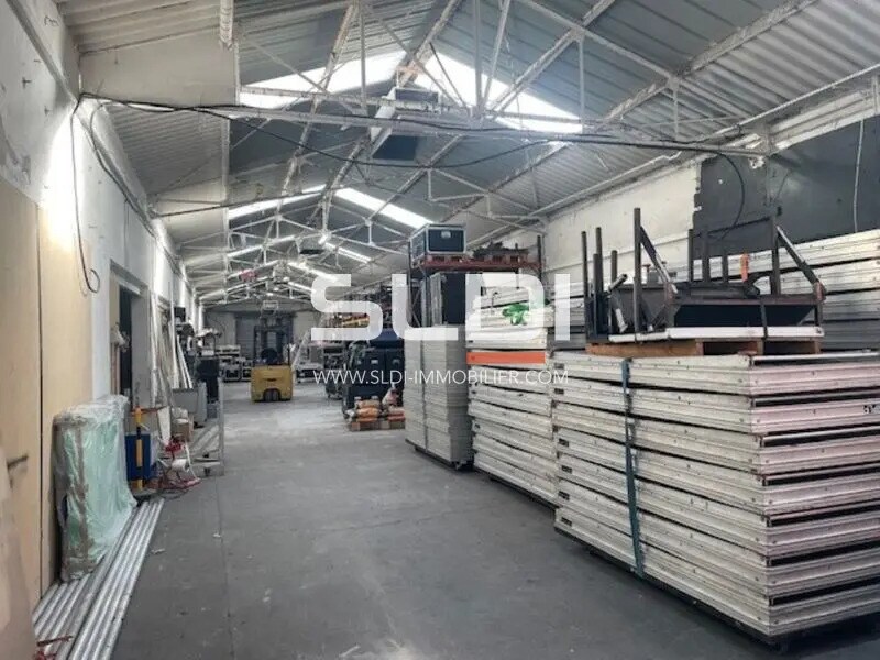 Flex in Villeurbanne for lease Interior Photo- Image 1 of 7