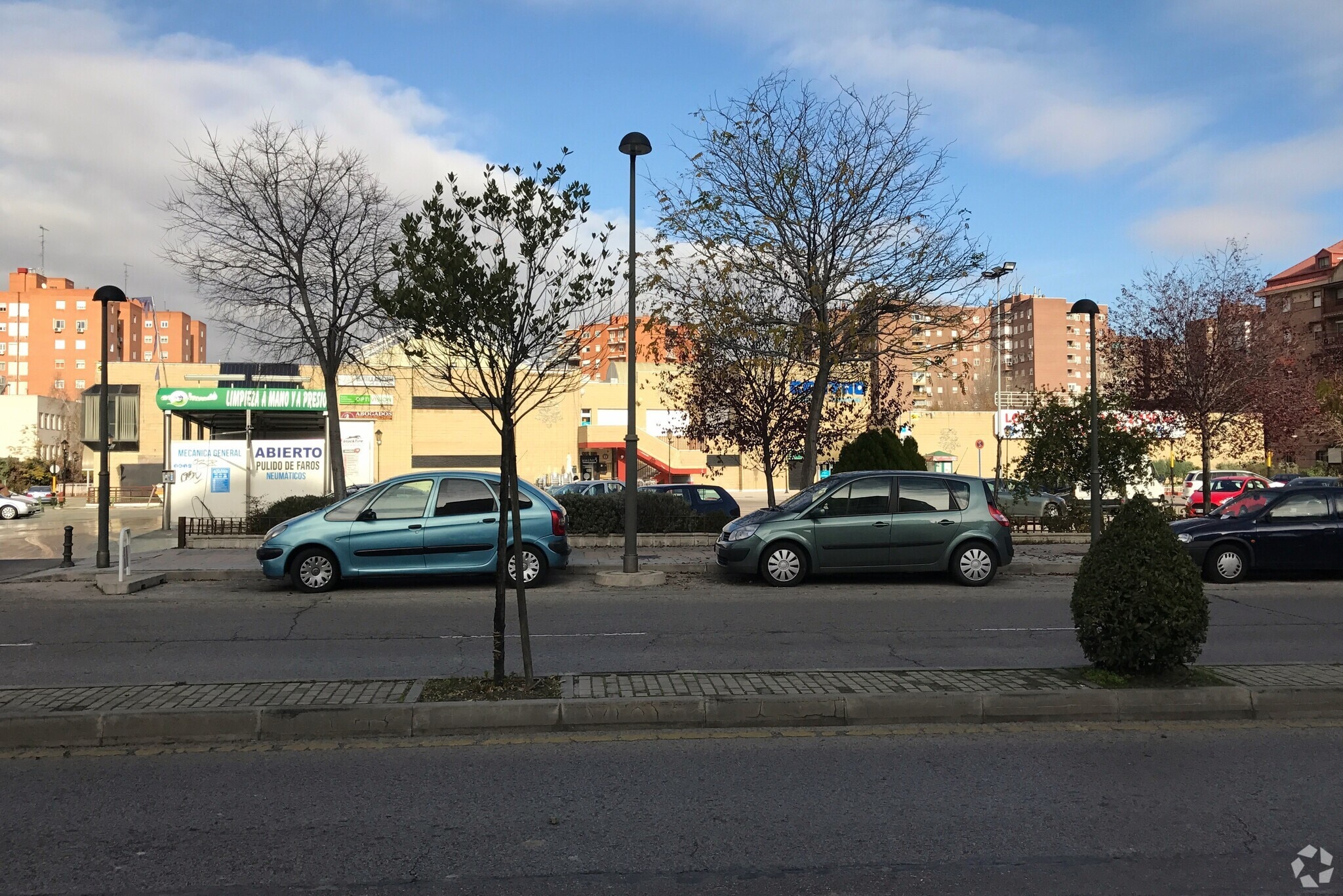 Calle de Simón Hernández, 51, Móstoles, Madrid for sale Primary Photo- Image 1 of 3
