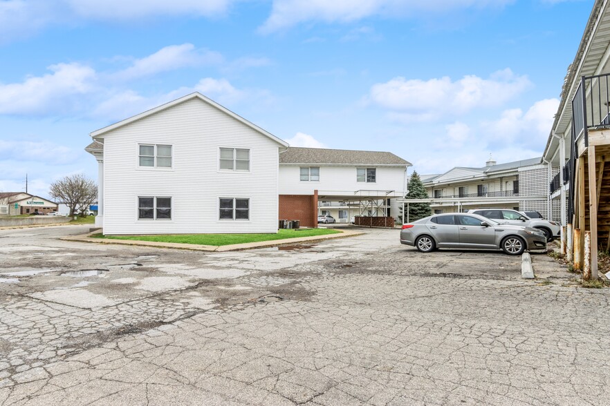 320 2nd St, Coralville, IA for sale - Building Photo - Image 3 of 26