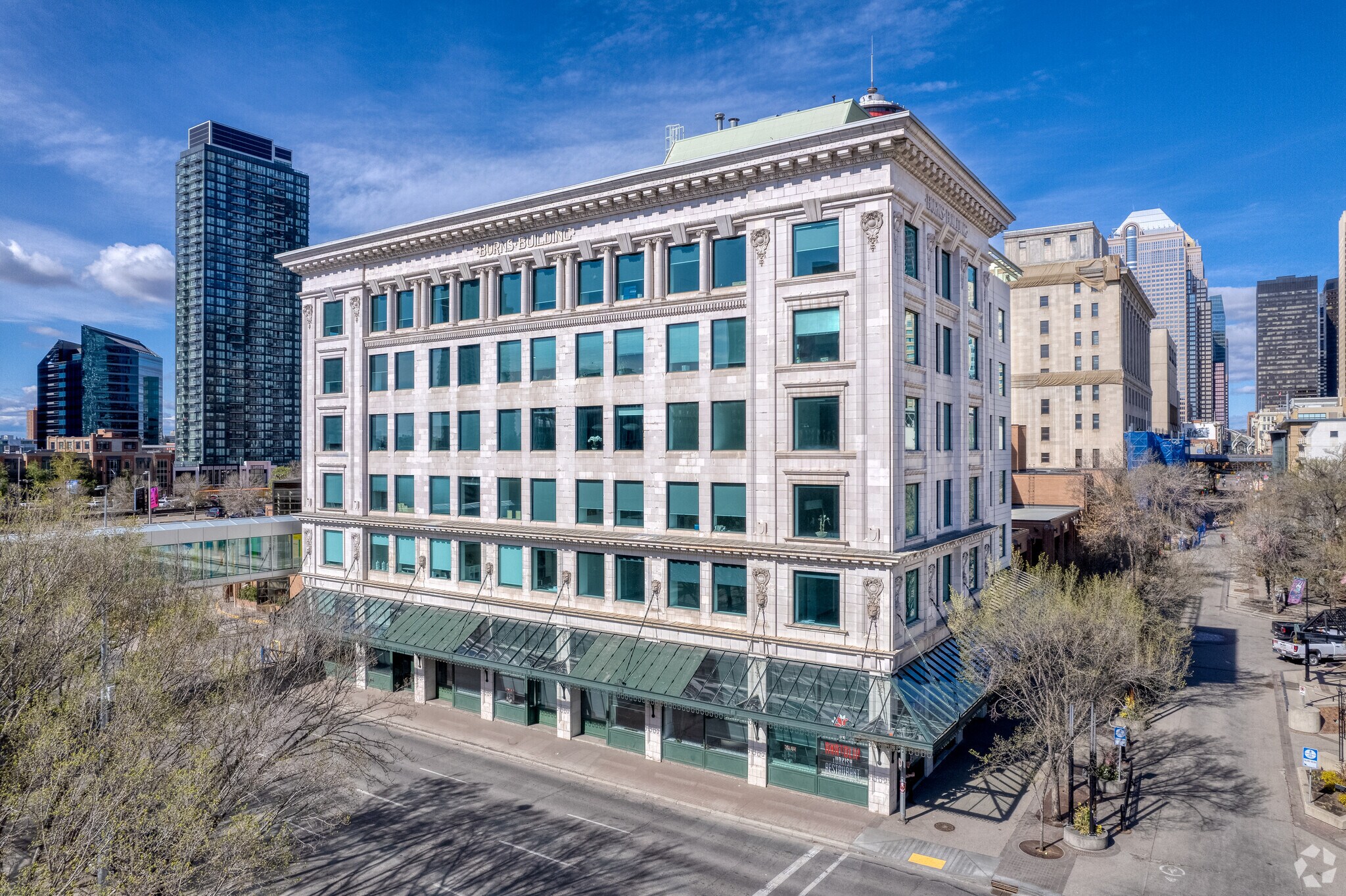 237 8th Ave SE, Calgary, AB à louer Photo principale- Image 1 de 13