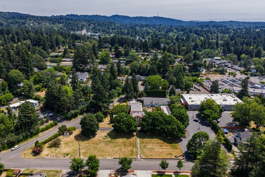 10060 SW Walker Rd, Beaverton, OR for sale - Building Photo - Image 2 of 19