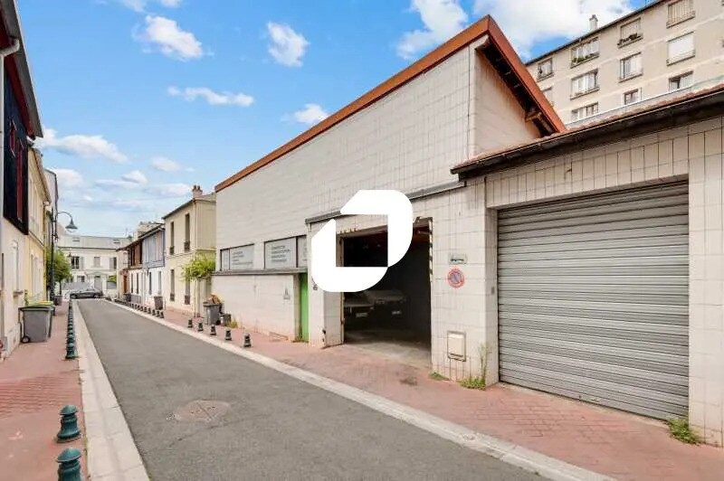 Flex in Montrouge for sale Building Photo- Image 1 of 15