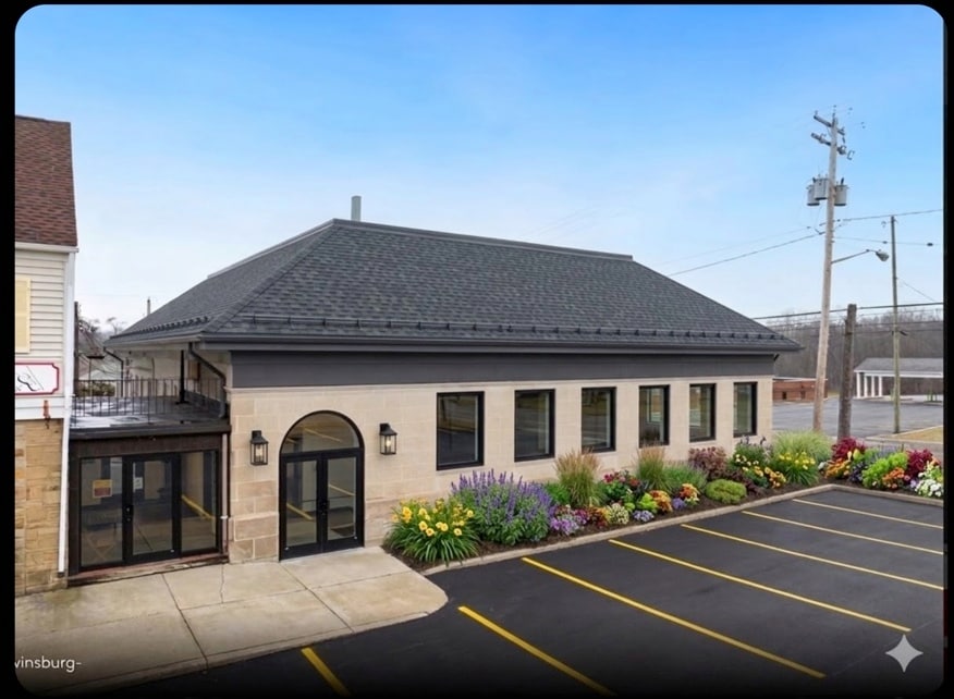 9777 Ravenna Rd, Twinsburg, OH for lease Primary Photo- Image 1 of 17