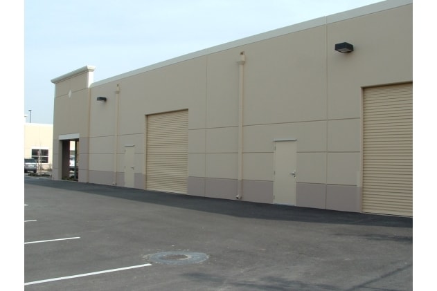 2203 MacArthur Dr, Tracy, CA for lease - Building Photo - Image 2 of 4