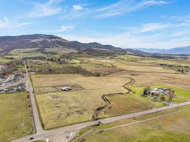 3700 Coal Mine Rd, Medford, OR for sale Building Photo- Image 1 of 3