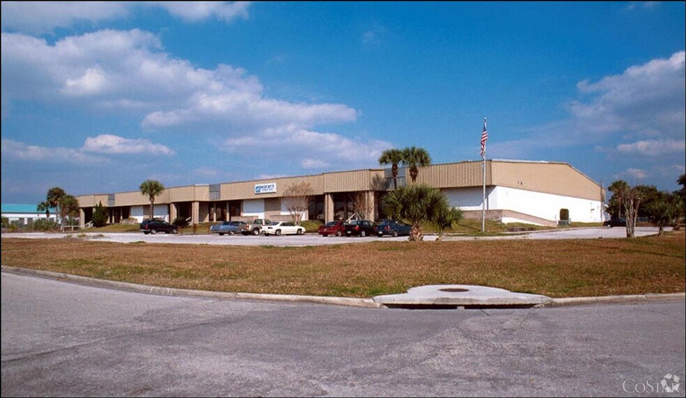 3415 Bartlett Blvd, Orlando, FL à vendre - Photo du bâtiment - Image 2 de 8