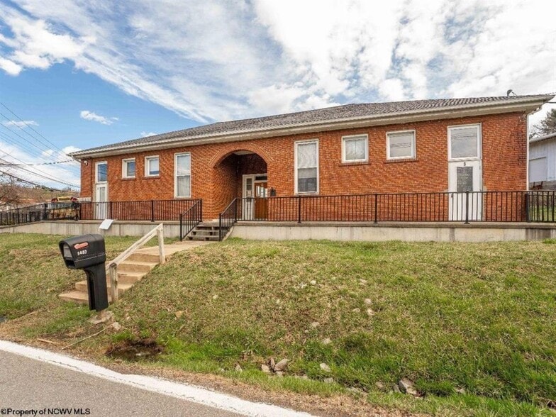 1433 Dorsey Ave, Morgantown, WV for lease - Primary Photo - Image 1 of 31