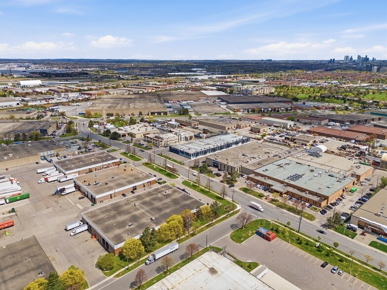 397 Humberline Dr, Toronto, ON for sale - Aerial - Image 2 of 15