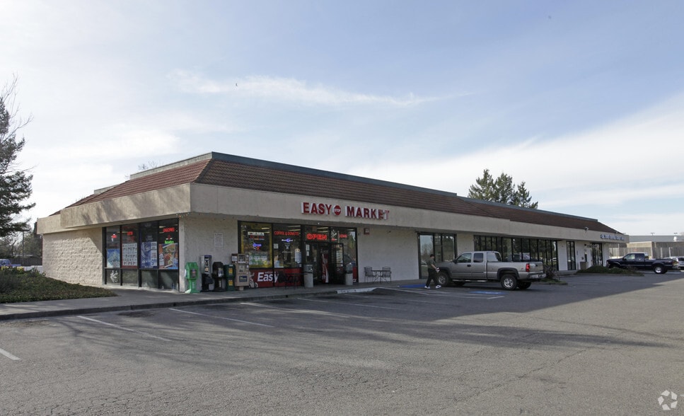 6425-6475 Redwood Dr, Rohnert Park, CA for lease - Primary Photo - Image 1 of 3
